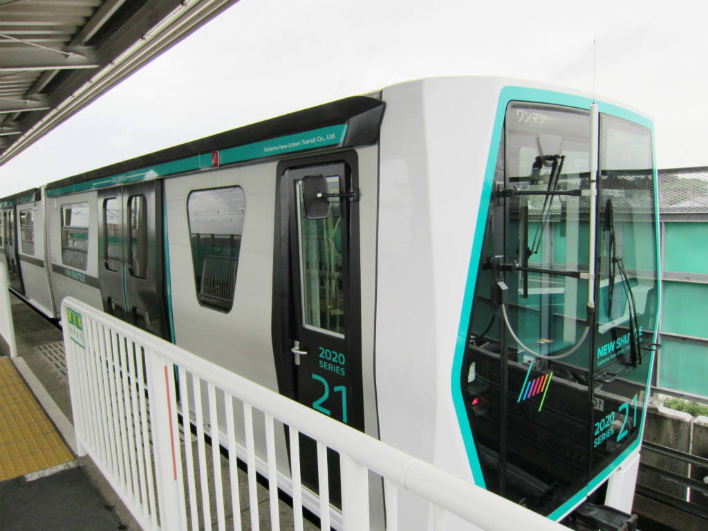 キョウエイアド 交通広告