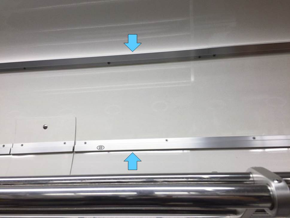 キョウエイアド 交通広告 インターサイズ まど上