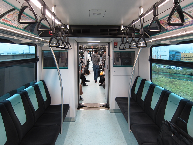 キョウエイアド 交通広告 ニューシャトル ドアまど下ステッカー