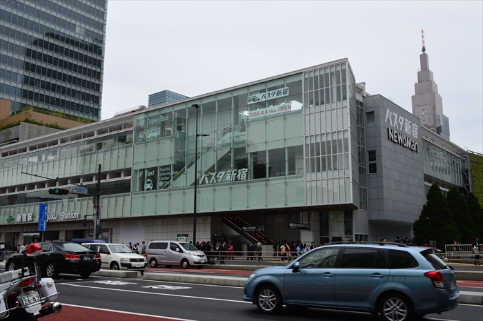 キョウエイアド 交通広告 バスタ新宿