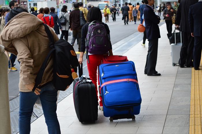 キョウエイアド 交通広告 バスタ新宿