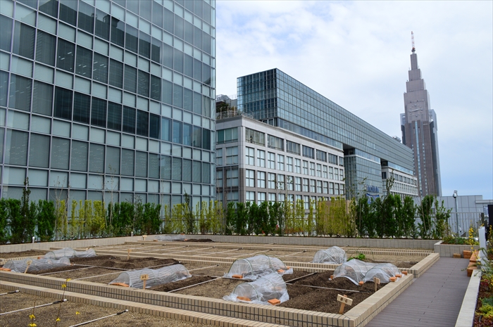 キョウエイアド 交通広告 バスタ新宿