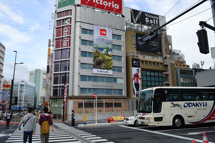 キョウエイアド 交通広告 バスタ新宿