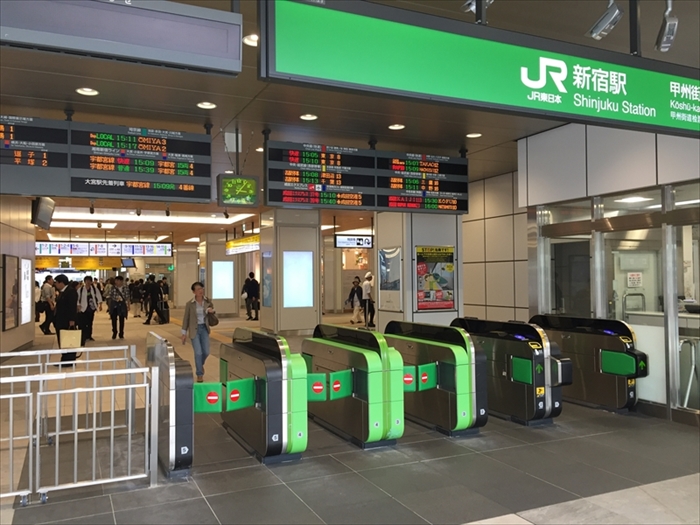 キョウエイアド 交通広告 バスタ新宿