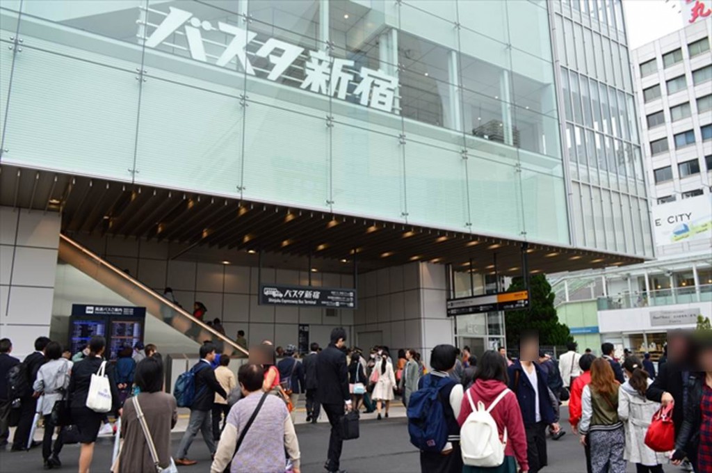 キョウエイアド 交通広告 バスタ新宿