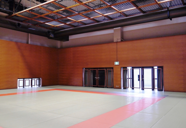 キョウエイアド 交通広告　駅ばりボード　大きさランキング